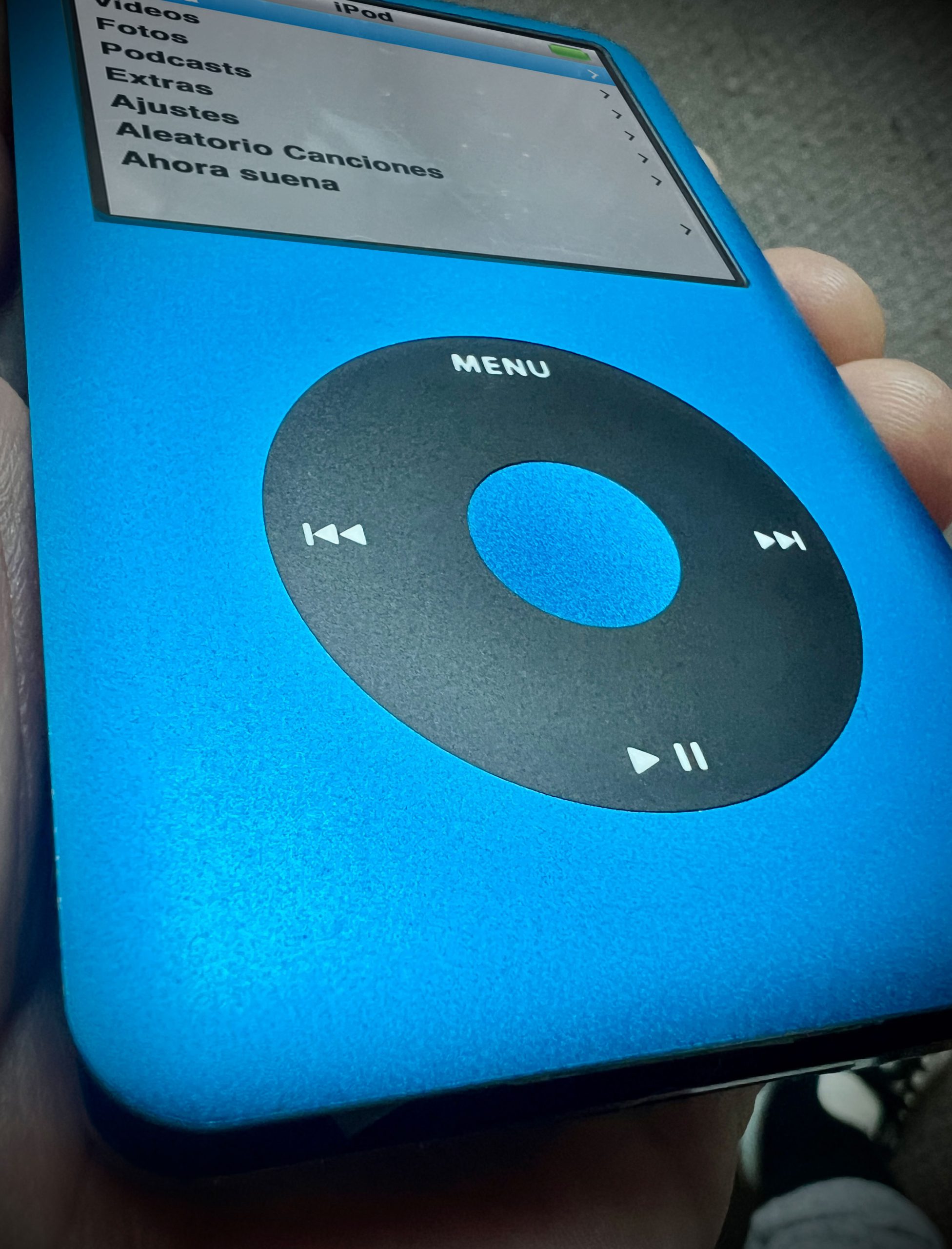 iPod Blue / Black con 128GB de Almacenamiento y Batería de 2.000mAh